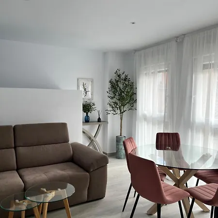 Dailos Apartmán Ávila